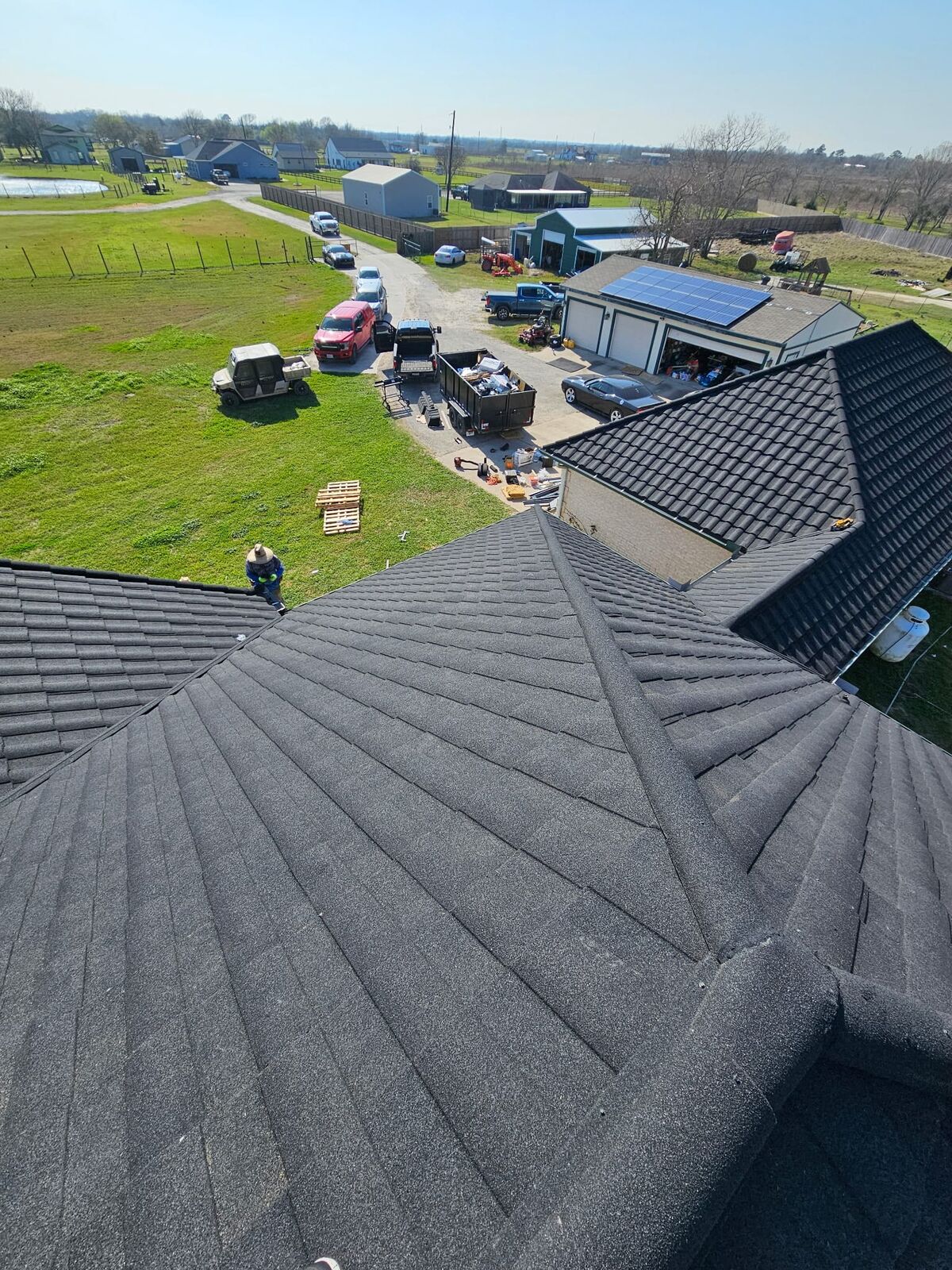 Roofing project photo 36